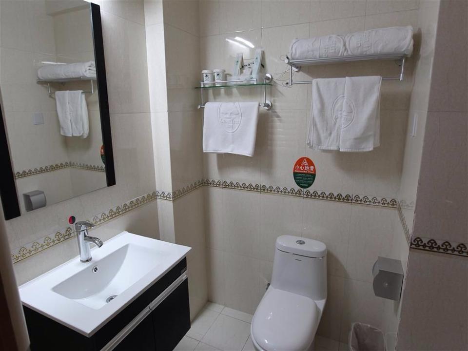 Greentree Inn Shandong Weihai Shichang Avenue Business Hotel ภายนอก รูปภาพ